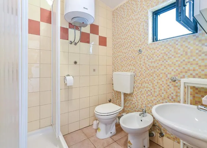 1 Bedroom In *