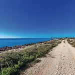 1 Bedroom In * Mandre