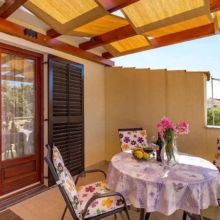 1 Bedroom In Apartament Mandre