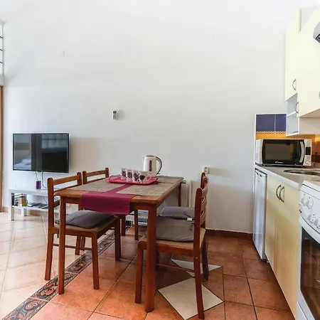 1 Bedroom Cozy In * Mandre